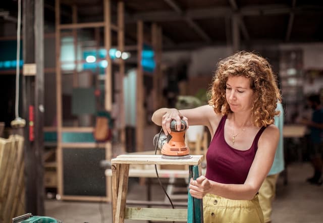 Image Cover for Hue Capital's $1,000 Winning Women MicroGrant
